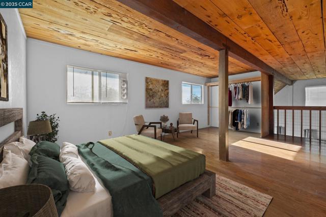 18957 Stag Circle, Tuolumne CA: https://media.crmls.org/mediaz/b164db92-99d0-41a9-82e6-369f479befa4.jpg