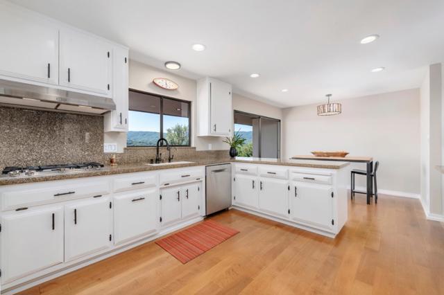 165 Golden Oak Drive, Portola Valley CA: https://media.crmls.org/mediaz/b1652ab4-0b34-46db-8ef2-94e7c1d6e862.jpg