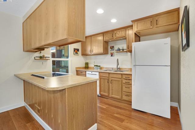 627 Military E St, Benicia CA: https://media.crmls.org/mediaz/b16536e1-9206-49ab-82ef-5839e9b7c435.jpg