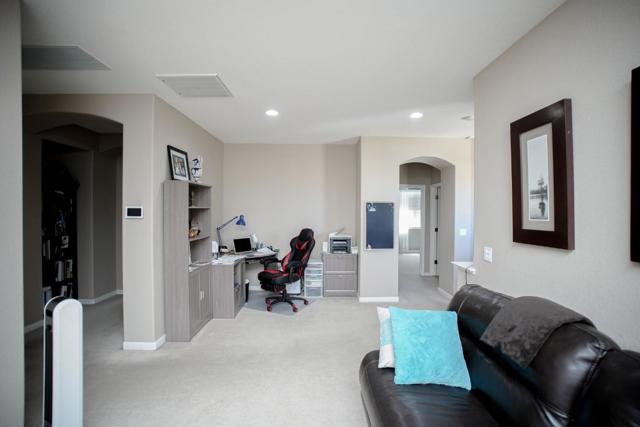 2628 Acapulco Way, Modesto CA: https://media.crmls.org/mediaz/b165a15e-426a-4669-99d6-e8235e4801e9.jpg