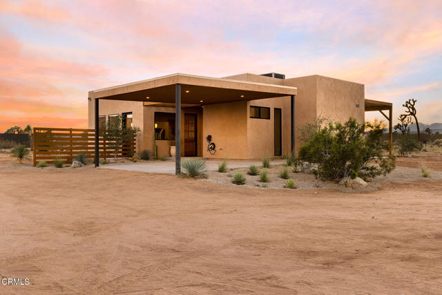 60679 Trentwood Drive, Joshua Tree CA: https://media.crmls.org/mediaz/b166ce6b-1d48-41e1-98d3-f6f2eeccbe93.jpg