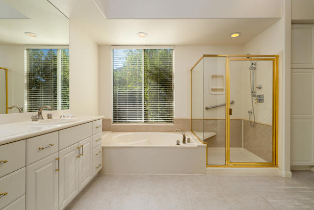 6 Dickens Court, Rancho Mirage, CA 92270