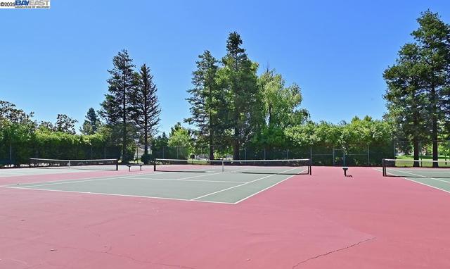 476 Mulqueeney St, Livermore CA: https://media.crmls.org/mediaz/b167072f-ac07-4b17-be9e-b2c8a5390c40.jpg