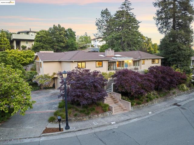 38 La Salle Ave, Piedmont CA: https://media.crmls.org/mediaz/b1671e33-010d-4fa2-b741-88aa24852554.jpg