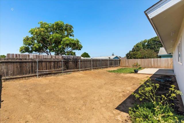 1442 Thermal Avenue, San Diego CA: https://media.crmls.org/mediaz/b167421d-7f2e-4af3-b52f-e364bfc6bdcf.jpg