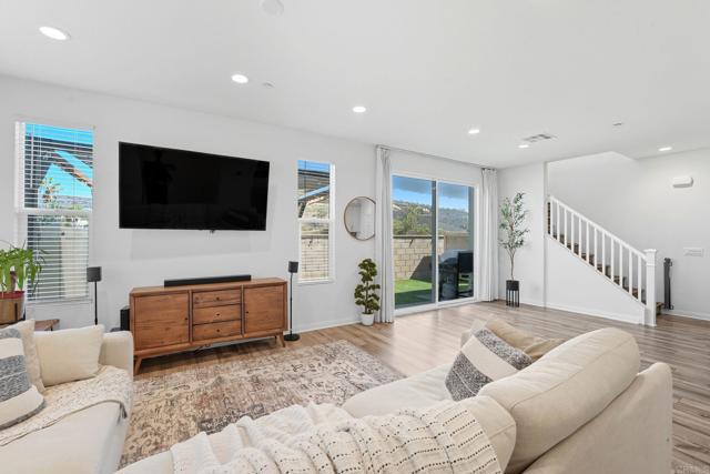 Front Image Thumbnail for CRPTP2507168