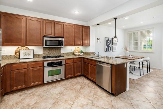 Detail Gallery Image 10 of 36 For 13009 Carita, San Diego,  CA 92130 - 3 Beds | 2/1 Baths