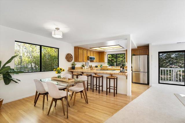 105 Sea Terrace Way, Aptos CA: https://media.crmls.org/mediaz/b1692c8c-22f0-405f-9fcc-1c386d370fea.jpg