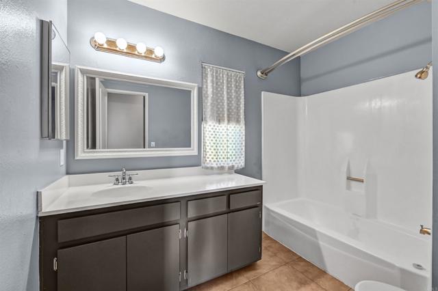 Detail Gallery Image 18 of 28 For 735 S Upas St, Escondido,  CA 92025 - 4 Beds | 2 Baths