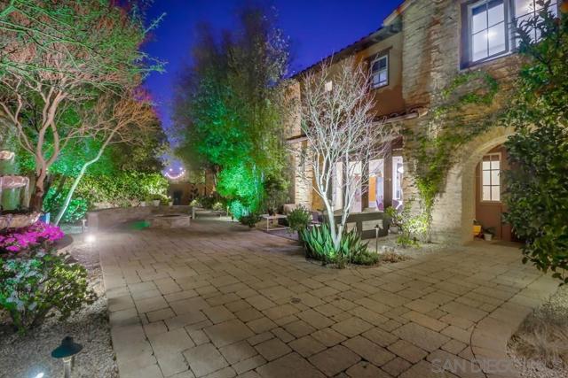 8457 Lower Scarborough, San Diego CA: https://media.crmls.org/mediaz/b1696b0d-e3c0-4210-a6da-760eec4617df.jpg