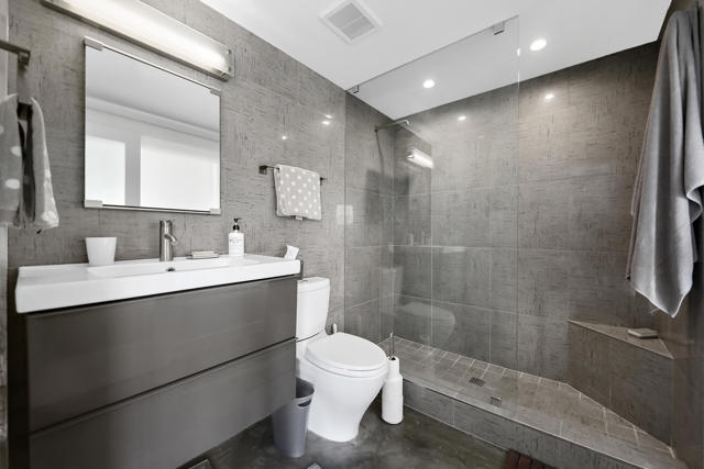 71520 Gardess Road, Rancho Mirage CA: https://media.crmls.org/mediaz/b169db64-0ce5-4416-913b-286a8c152b73.jpg