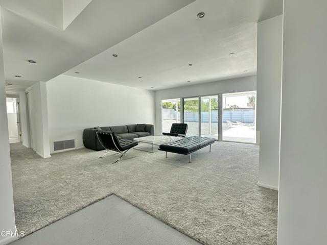 Detail Gallery Image 7 of 23 For 422 N Farrell Dr, Palm Springs,  CA 92262 - 3 Beds | 2/1 Baths