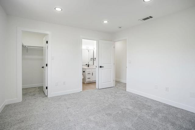 109 Maple Street, Vacaville CA: https://media.crmls.org/mediaz/b16a2c77-4cc9-40ab-bf45-f609db7b3638.jpg