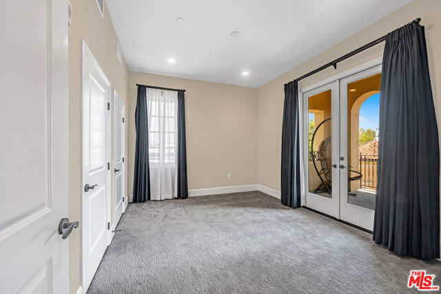 23500 Park Sorrento, Calabasas CA: https://media.crmls.org/mediaz/b16a5ca1-709e-4d04-bd06-55dd2f003df2.jpg
