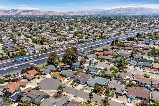 4919 Stafford Place, Newark CA: https://media.crmls.org/mediaz/b16b0620-2045-4a03-891c-a713127f9e29.jpg