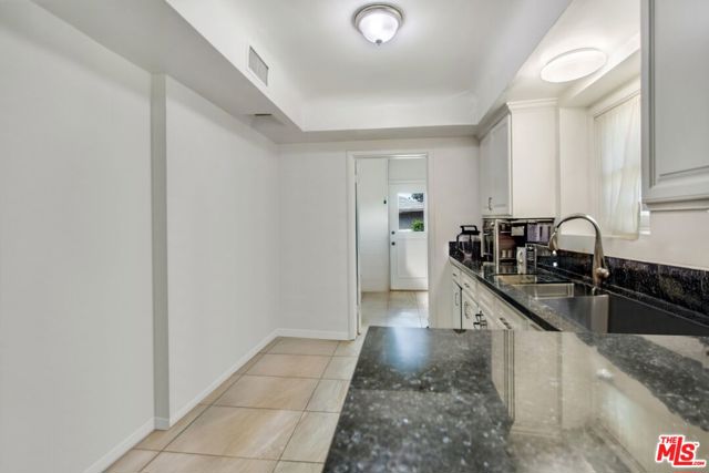 2901 W 85th Street, Inglewood CA: https://media.crmls.org/mediaz/b16cadf1-88ce-40b8-a1ab-c72f5622a0d2.jpg