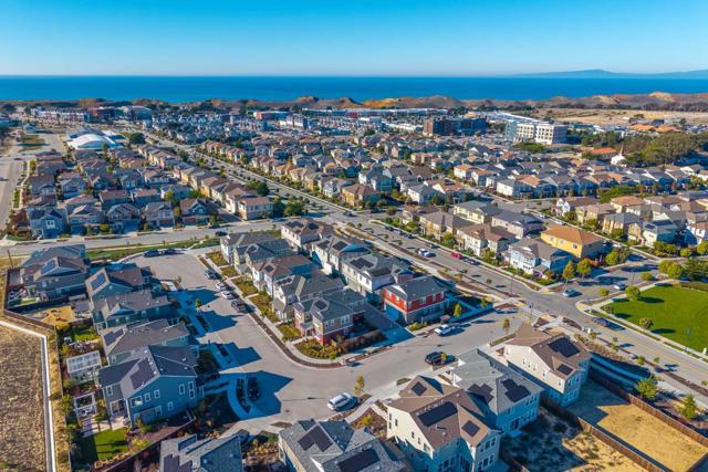 239 Bungalow Court, Marina CA: https://media.crmls.org/mediaz/b16cae8b-0069-46ea-a252-0bce6d5287fb.jpg