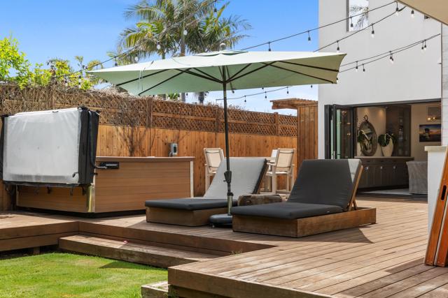 5080 Carlsbad Blvd, Carlsbad CA: https://media.crmls.org/mediaz/b16ccfbe-6752-40b5-b548-f5a0cf141488.jpg