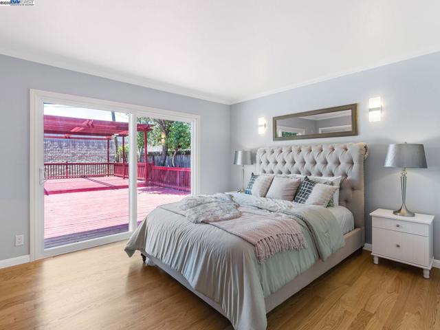8612 Wicklow Ln, Dublin CA: https://media.crmls.org/mediaz/b16cf974-d290-4361-8ff1-f1cc2cf74d53.jpg