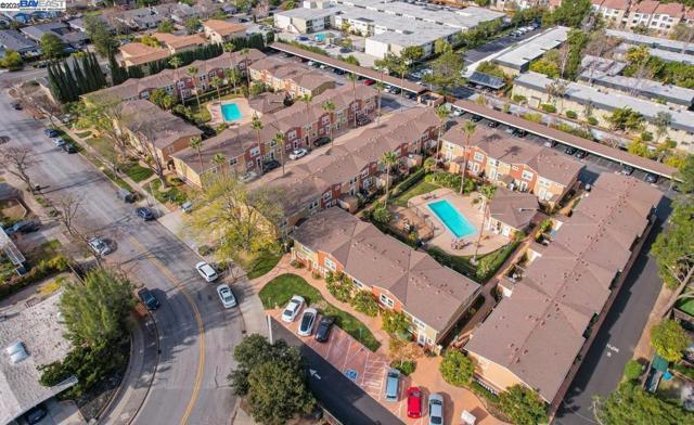 865 Carlisle Way, Sunnyvale CA: https://media.crmls.org/mediaz/b16d29ba-4ead-44e8-b5ad-58e29ca87e58.jpg