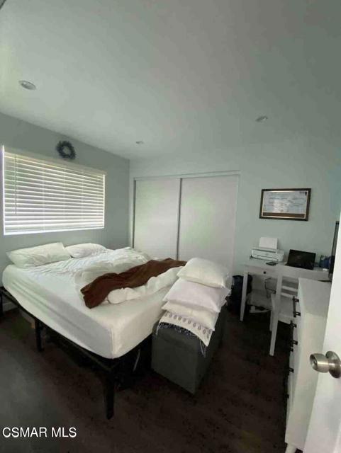 6211 Anastasia Street, Simi Valley CA: https://media.crmls.org/mediaz/b16d6fee-3f1a-4ffc-98a8-b1ad66f64c90.jpg