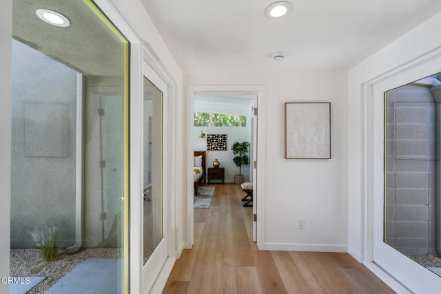 2839 N Davis Way, Palm Springs CA: https://media.crmls.org/mediaz/b16de64f-aea1-4612-929c-1379e96ecc76.jpg