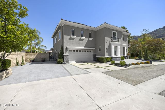 1915 Hazel Nut Court, Agoura Hills CA: https://media.crmls.org/mediaz/b16e1948-6dd3-45d7-bf41-dc96c343f58c.jpg