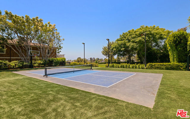 525 Spoleto Drive, Pacific Palisades CA: https://media.crmls.org/mediaz/b16ece0a-b8c9-4dec-b957-474c9ca8efc1.jpg