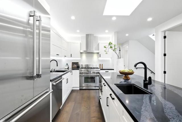 651 41st Avenue, San Francisco CA: https://media.crmls.org/mediaz/b16f94aa-0ca8-4d44-a670-77bae7f7a0d9.jpg