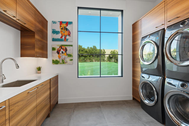 83145 N Shore Drive, Indio CA: https://media.crmls.org/mediaz/b170ad38-0868-441e-ae52-76bcbc837f7d.jpg