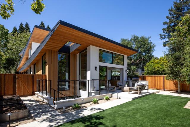 596 Franklin Street, Mountain View CA: https://media.crmls.org/mediaz/b1720cfd-a5bb-4ef2-89d9-bb885458bfd7.jpg