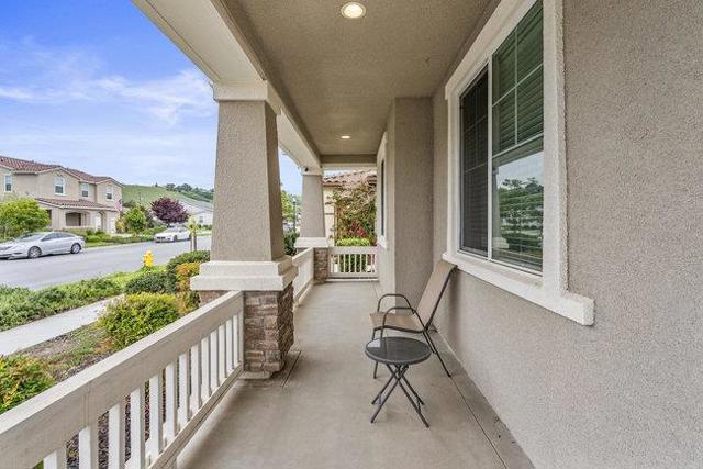 256 Copperleaf Lane, San Juan Bautista CA: https://media.crmls.org/mediaz/b17239cc-ae0a-4197-bfc4-08f4b0bc8b05.jpg