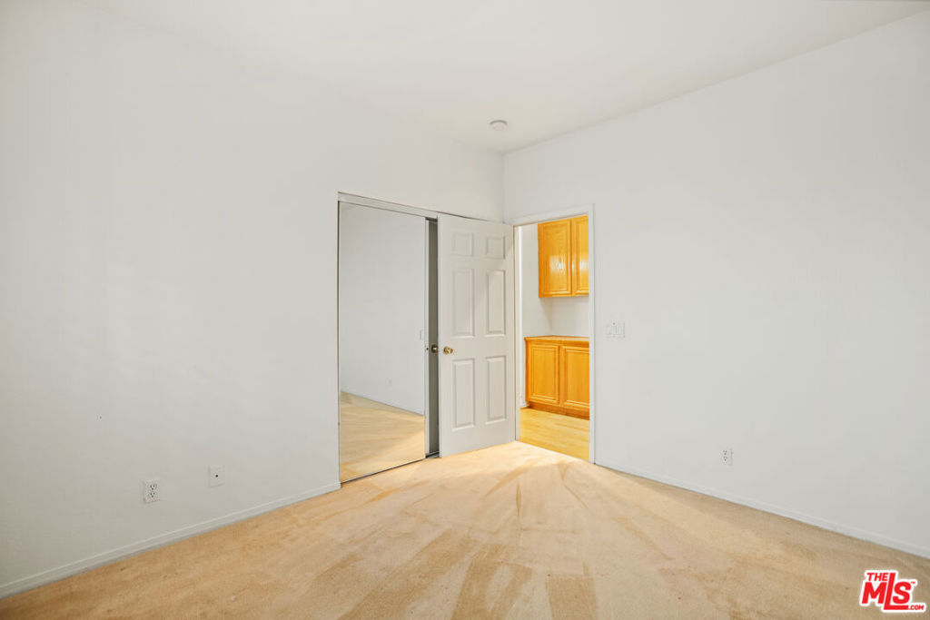 MLS #25589135 image #12