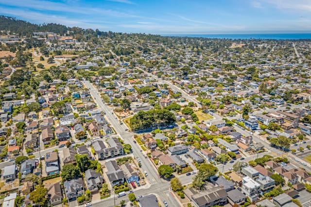 620624 Mcclellan Avenue, Monterey CA: https://media.crmls.org/mediaz/b172bdc1-f9bb-4460-8d3e-c65b60b7c03a.jpg