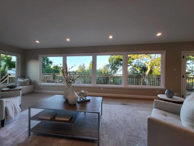 3803 Hamilton Way, Redwood City CA: https://media.crmls.org/mediaz/b172d66c-f49a-42cd-8e3d-2f2cc19fd6cb.jpg