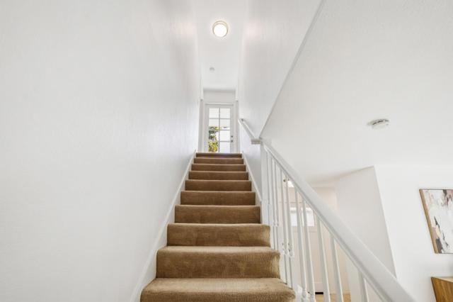 64 Los Altos Square, Los Altos CA: https://media.crmls.org/mediaz/b1739026-9ce9-418b-968d-9477f5f71f57.jpg