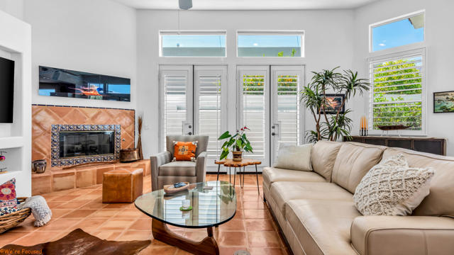 77440 Calle Ensenada, La Quinta CA: https://media.crmls.org/mediaz/b173f877-00ea-410d-b3bb-7bfac64c3d53.jpg