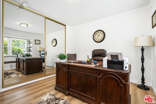 5905 S Chariton Avenue, Los Angeles CA: https://media.crmls.org/mediaz/b1747879-8da8-4723-abb0-af128076850d.jpg