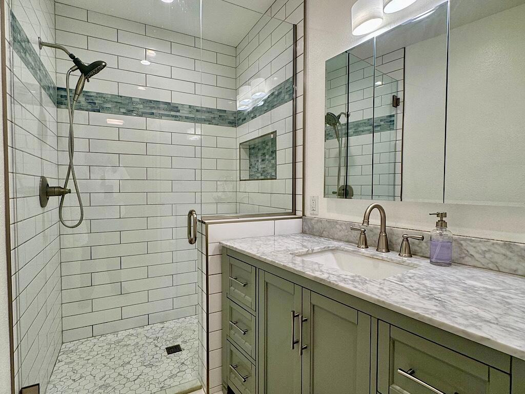 MLS #219136633DA image #14