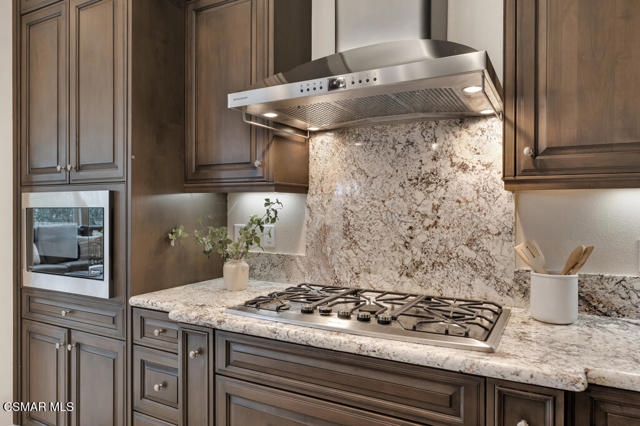 Image 17 of 93 For 6894 Copper Creek Place