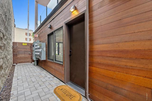 924 Woodside Road, Redwood City CA: https://media.crmls.org/mediaz/b175b17d-2295-49cb-912f-c16deb65e6e1.jpg