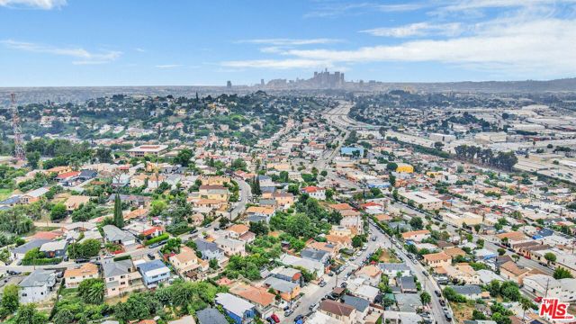 4256 Rosilyn Drive, Los Angeles, California 90063, 3 Bedrooms Bedrooms, ,2 BathroomsBathrooms,Single Family Residence,For Sale,Rosilyn,23314745