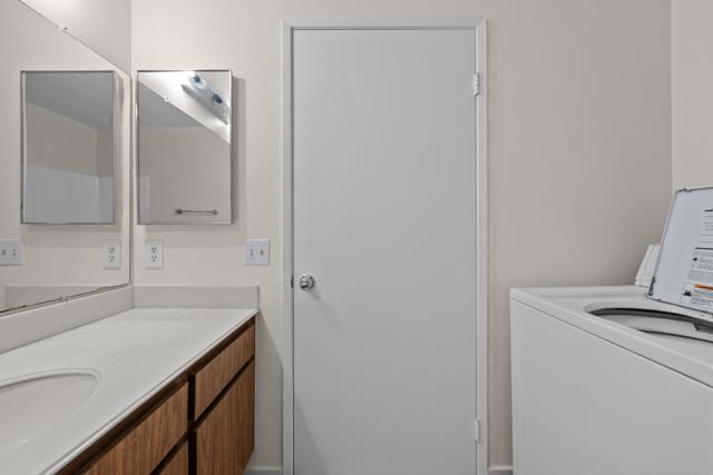 3625 Vista Oceana, Oceanside CA: https://media.crmls.org/mediaz/b1765d1f-3c30-444d-99b9-6d1672355e10.jpg