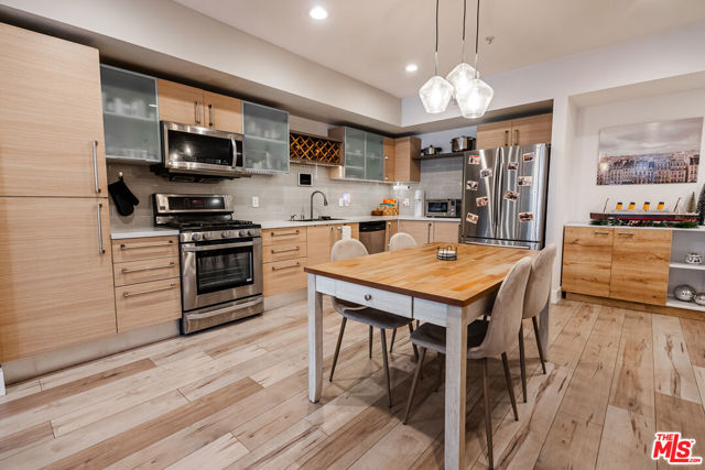 1234 Wilshire Boulevard, Los Angeles CA: https://media.crmls.org/mediaz/b176d295-1015-4362-9eba-b3c7507e50b8.jpg