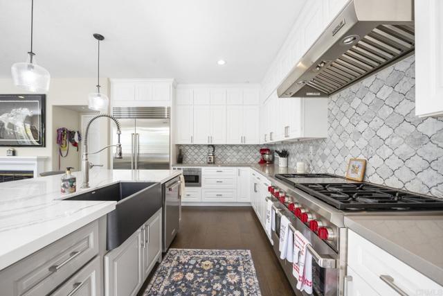 Detail Gallery Image 17 of 41 For 9815 Fox Valley Way, San Diego,  CA 92127 - 4 Beds | 3 Baths