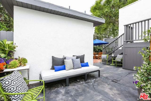 9016 Dicks Street, West Hollywood CA: https://media.crmls.org/mediaz/b179d888-e3a5-456e-81bf-6443a50cebe0.jpg
