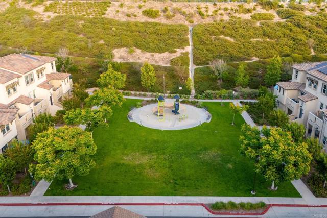 4336 Harbor Way, Oceanside CA: https://media.crmls.org/mediaz/b17a4d2c-eac9-4343-9236-6fc034cbad33.jpg