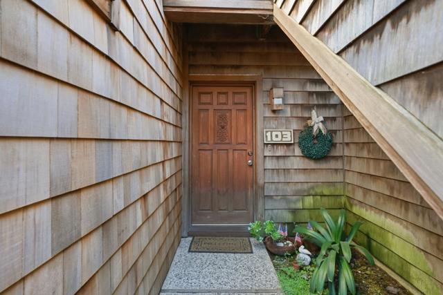 461 Dela Vina Avenue, Monterey CA: https://media.crmls.org/mediaz/b17a7975-7224-44a1-8368-afe37df2548c.jpg