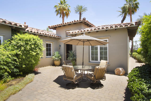 56588 S Palms Drive, La Quinta CA: https://media.crmls.org/mediaz/b17b0959-b089-440e-8c1d-403c5a1007b4.jpg