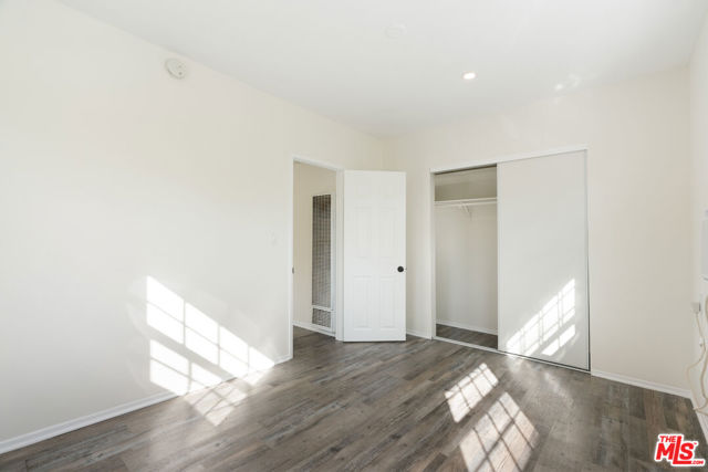 483 Sturtevant Drive, Sierra Madre CA: https://media.crmls.org/mediaz/b17b56f4-e319-4cdb-9641-2822a0d93bd7.jpg
